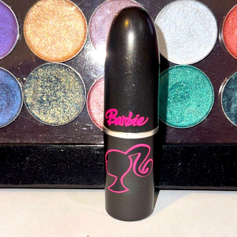 Mac Barbie style it up lipstick tube